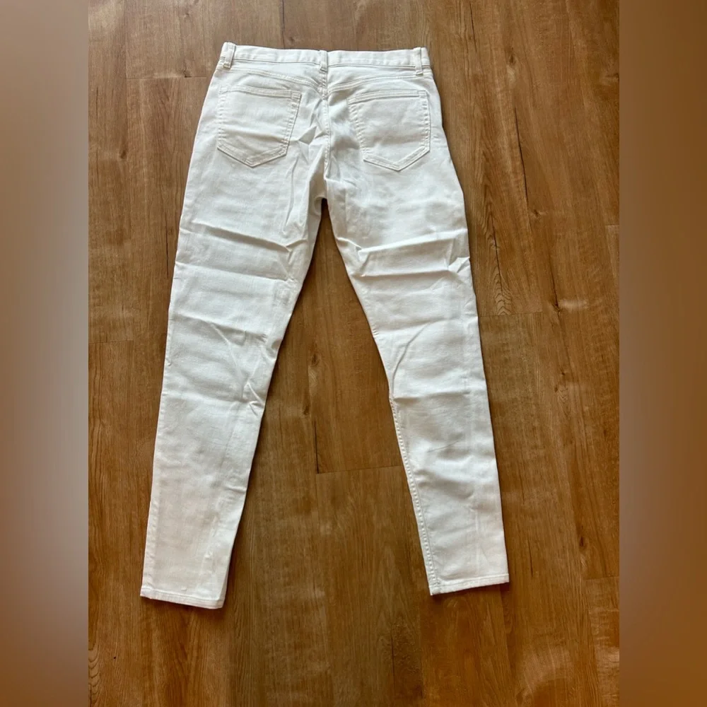Banana Republic men’s white jeans size 32